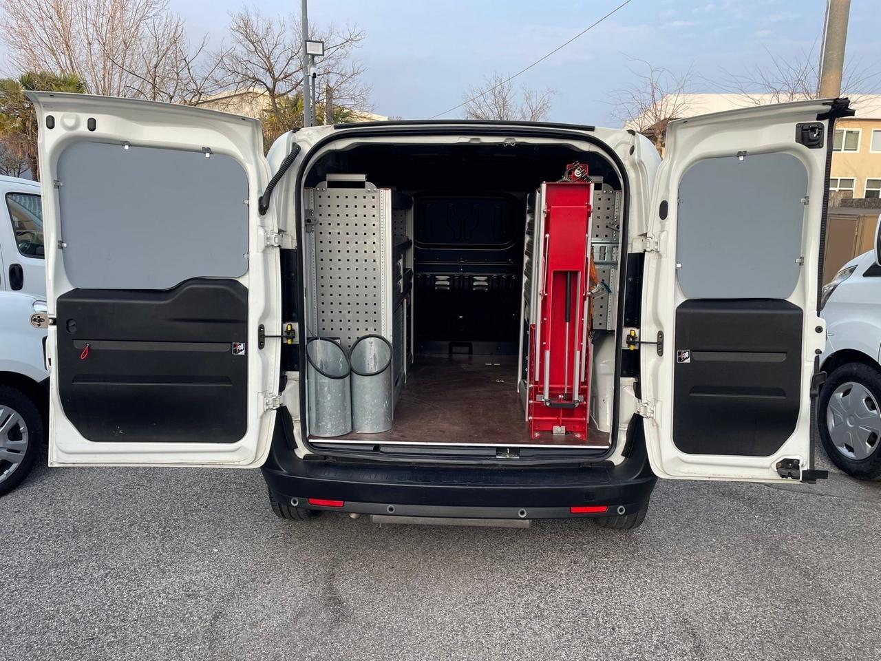 Fiat Doblò Cargo 1.4 T-JET Natural Power Metano Pochi KM PRONTO!