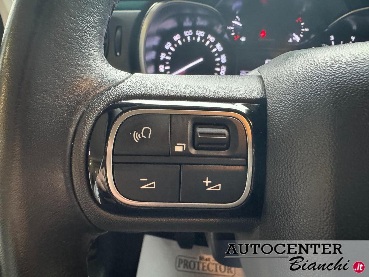 Citroen C3 1.2 puretech Shine s&s 83cv neopatentati