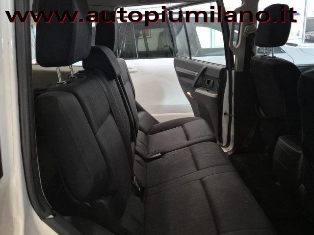 MITSUBISHI Pajero 3.2 DI-D 16V aut. 5p. Intense DPF