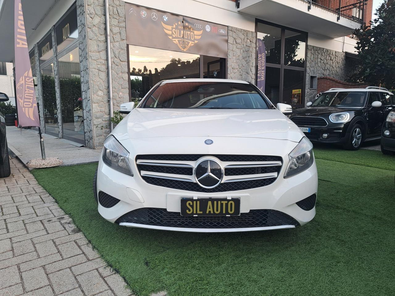 Mercedes-benz Premium 1.6 BENZ ,122 CV/ EURO 6 / OK NEOPATENTATI