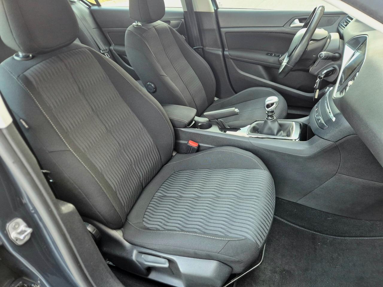 Peugeot 308 5p 1.6 e-hdi 8v Active s&s 115cv