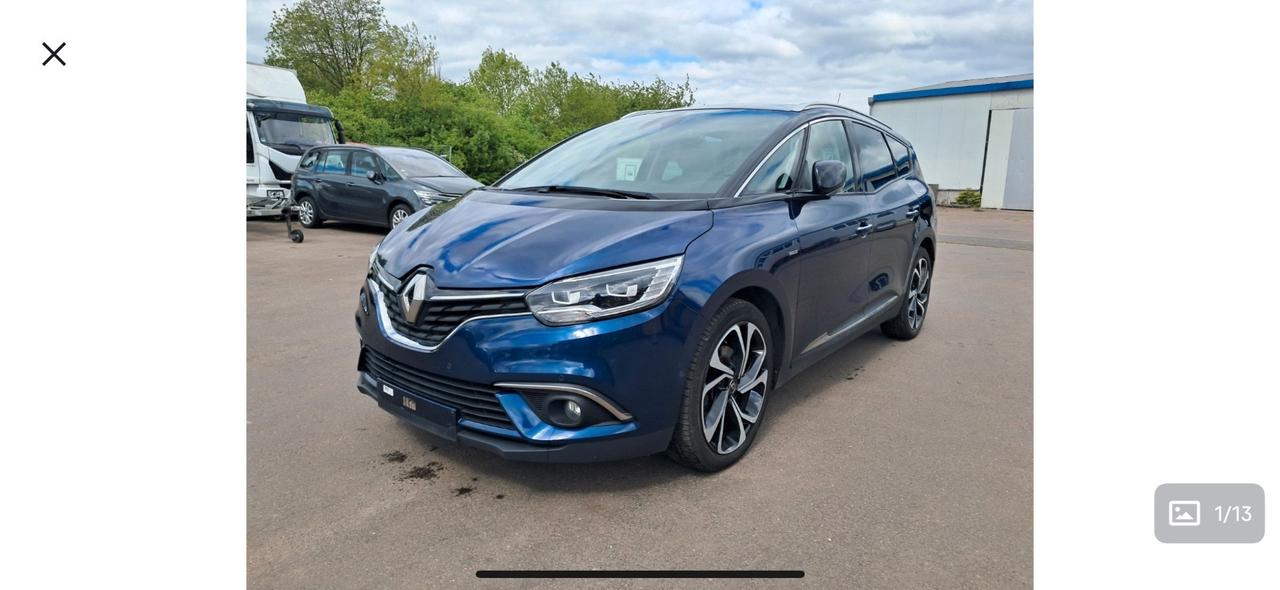 Renault Grand Scenic 7 posti 5 anni di garanzia