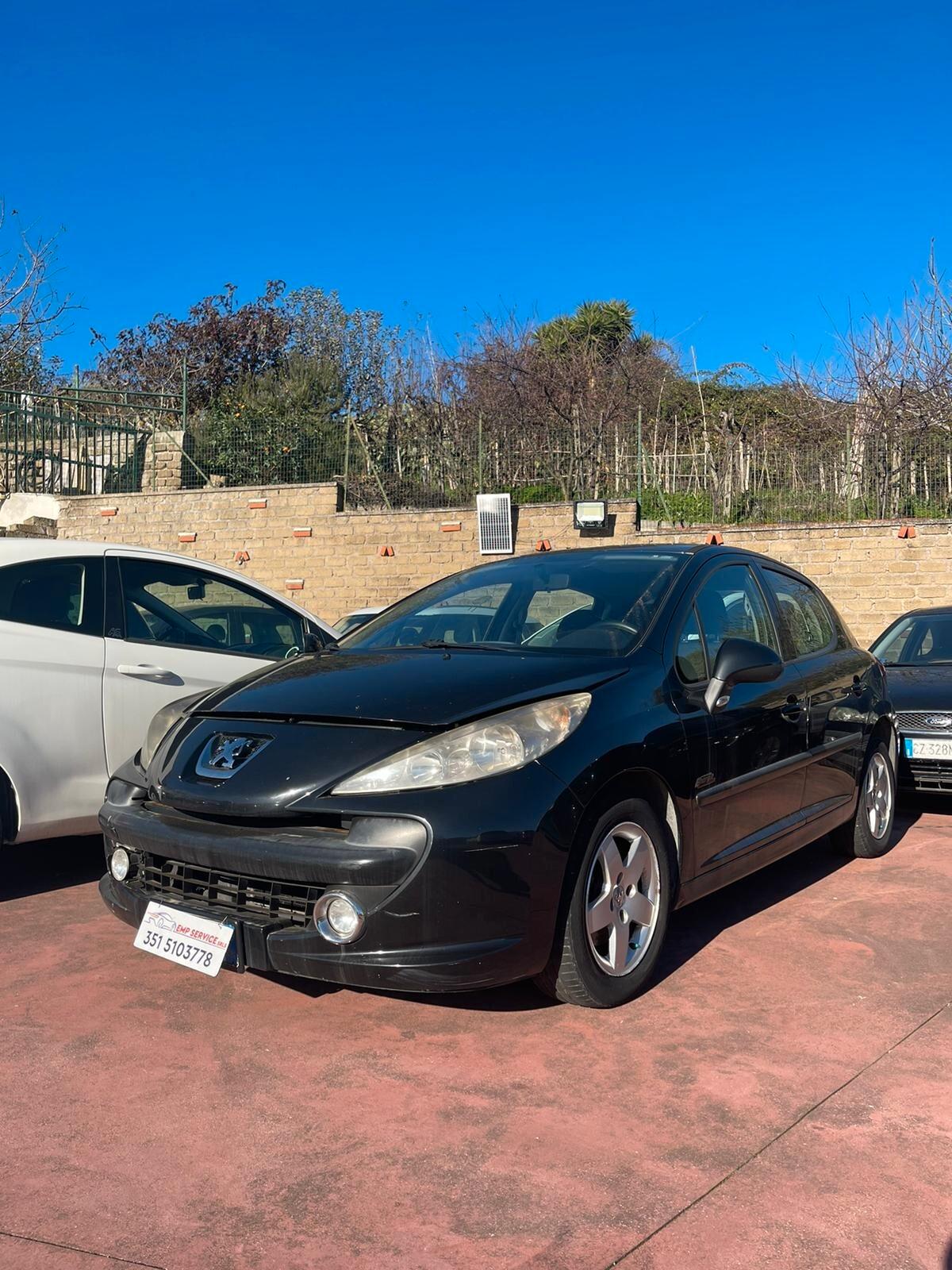 Peugeot 207 1.4 8V 75CV 5p. X Line