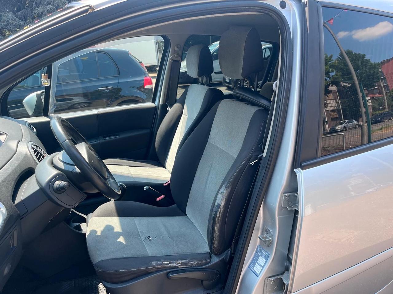 Renault Modus Grand 1.2 16V Dynamique - 2009