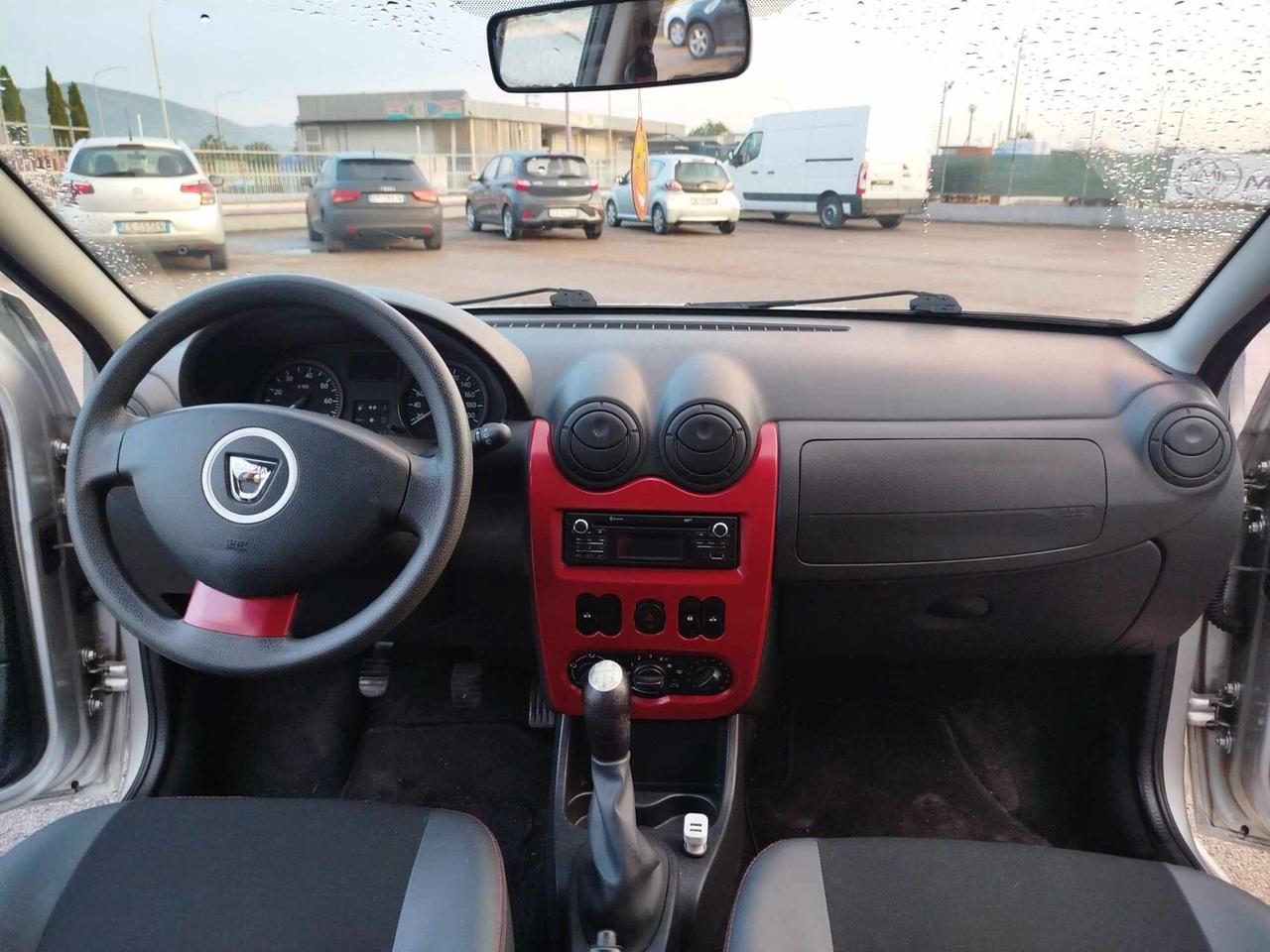 Dacia Sandero 1.5 dCi 75CV Embleme