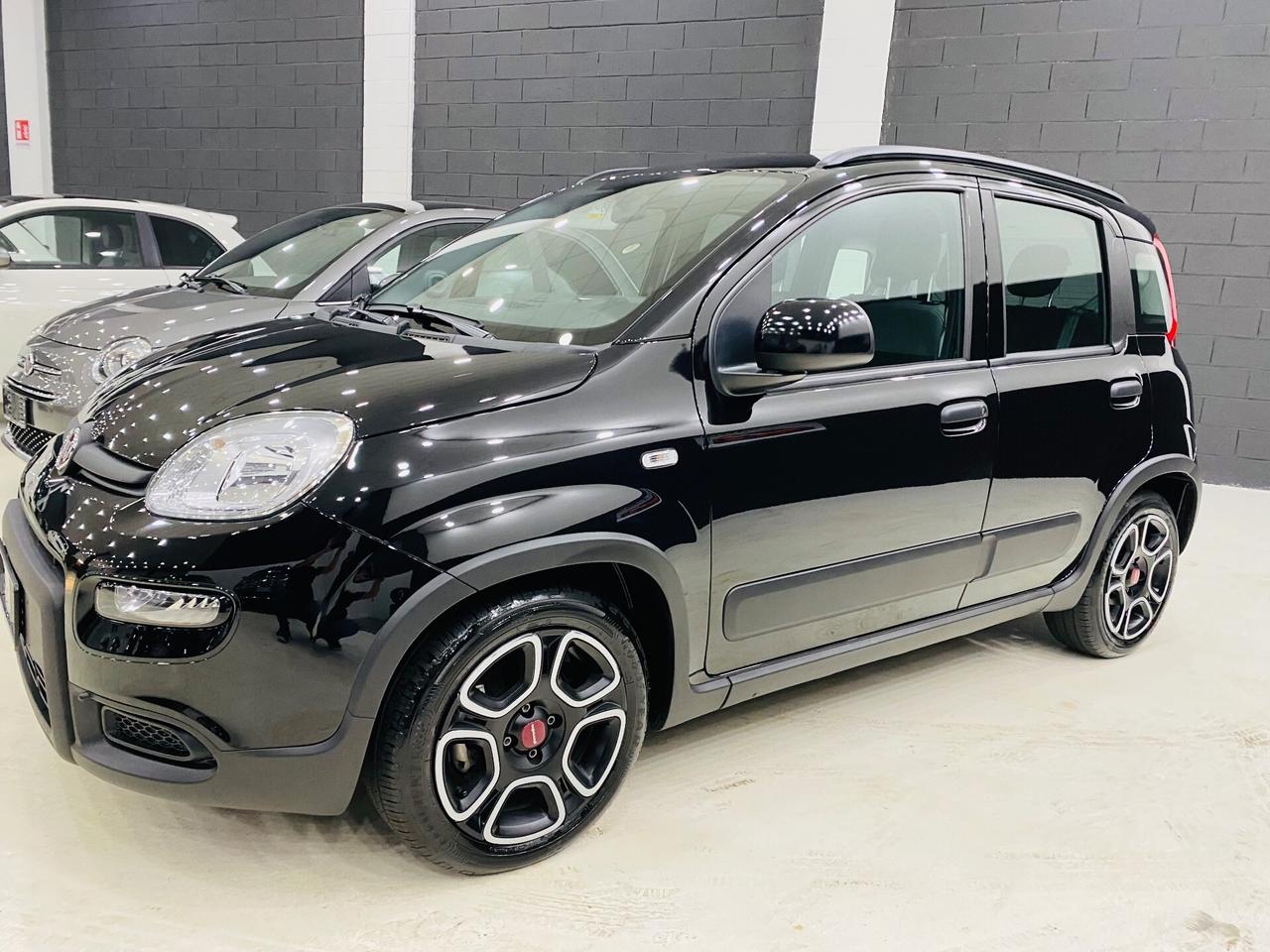 Fiat Panda 1.0 firefly hybrid Sport s Navy CarPlay