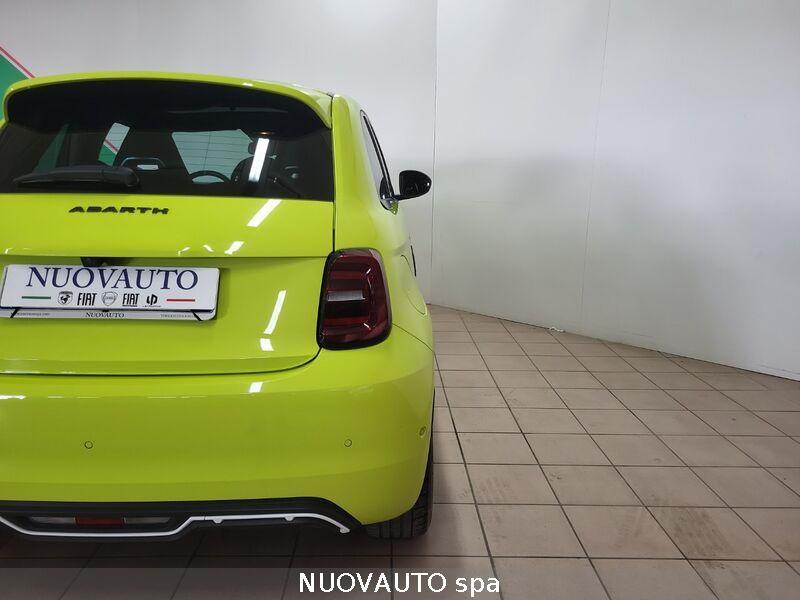 Abarth 500e Scorpionissima