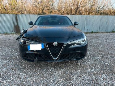 Alfa Romeo Giulia 2.2 Turbodiesel 180 CV AT8 Business Sport Launch Ed.