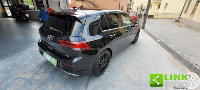 VOLKSWAGEN Golf Golf 8 1.5 eTSI 150 CV DSG Style Mild Hybrid
