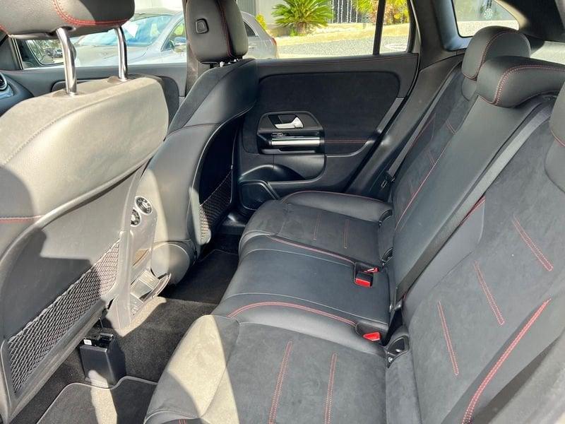 Mercedes-Benz GLA GLA 200 d Automatic Premium