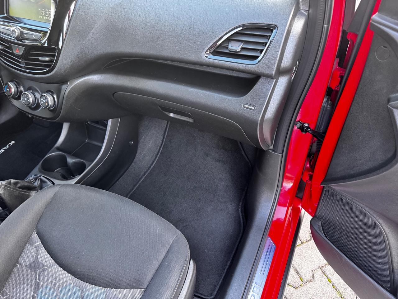 Opel Karl Rocks 1.0 73 CV GPL neopatentati