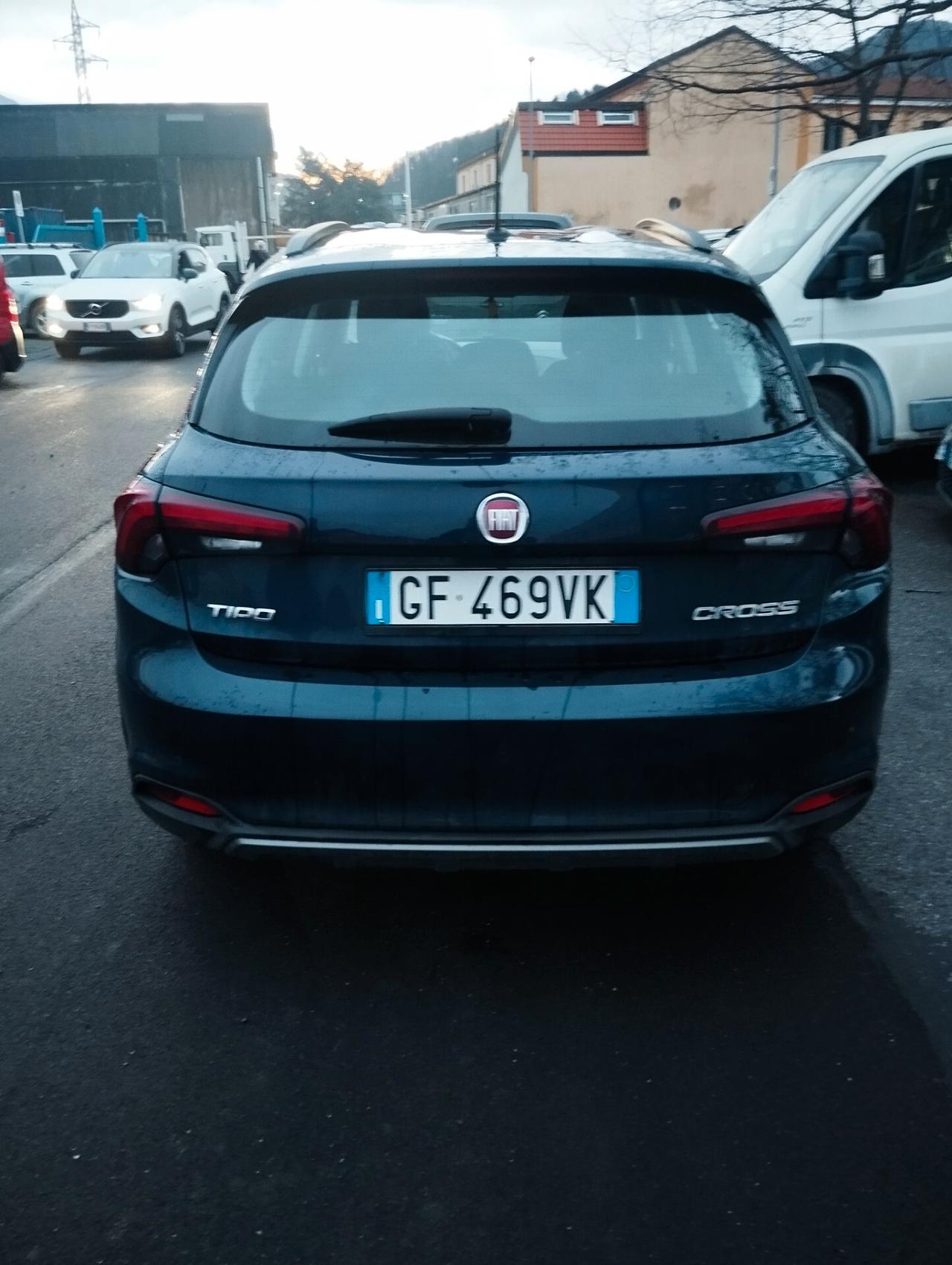 Fiat Tipo 1.0 5 porte Cross