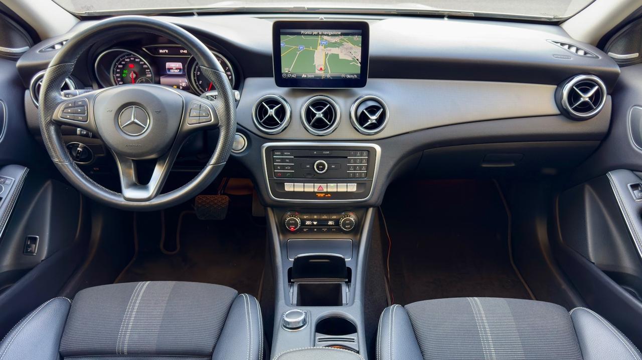 MERCEDES-BENZ GLA 180 1.6 PREMIUM 122CV - FULL LED, PELLE, TETTO, NEOPATENTATI