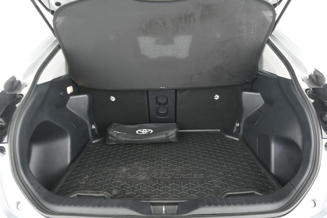 TOYOTA Yaris Cross 1.5h Lounge fwd 116cv e-cvt NEOPATENTATI+CAMERA+ACC