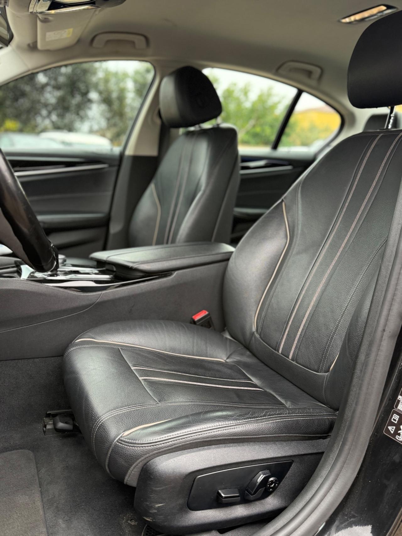 Bmw 520 520d xDrive Luxury