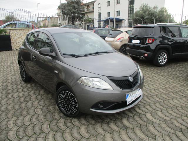LANCIA Ypsilon 1.2 69 CV 5 porte GPL Ecochic Gold