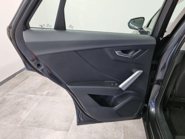 AUDI Q2 30 TDI Identity Black