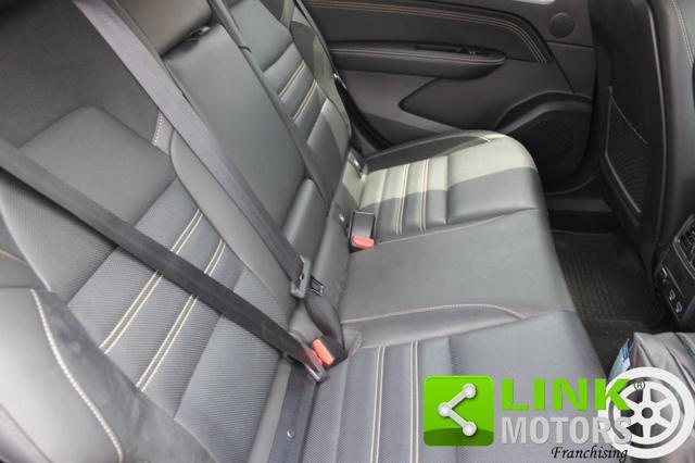 RENAULT Arkana 1.6 143 CV E-TECH HYBRID ENGINEERED FAST TRACK