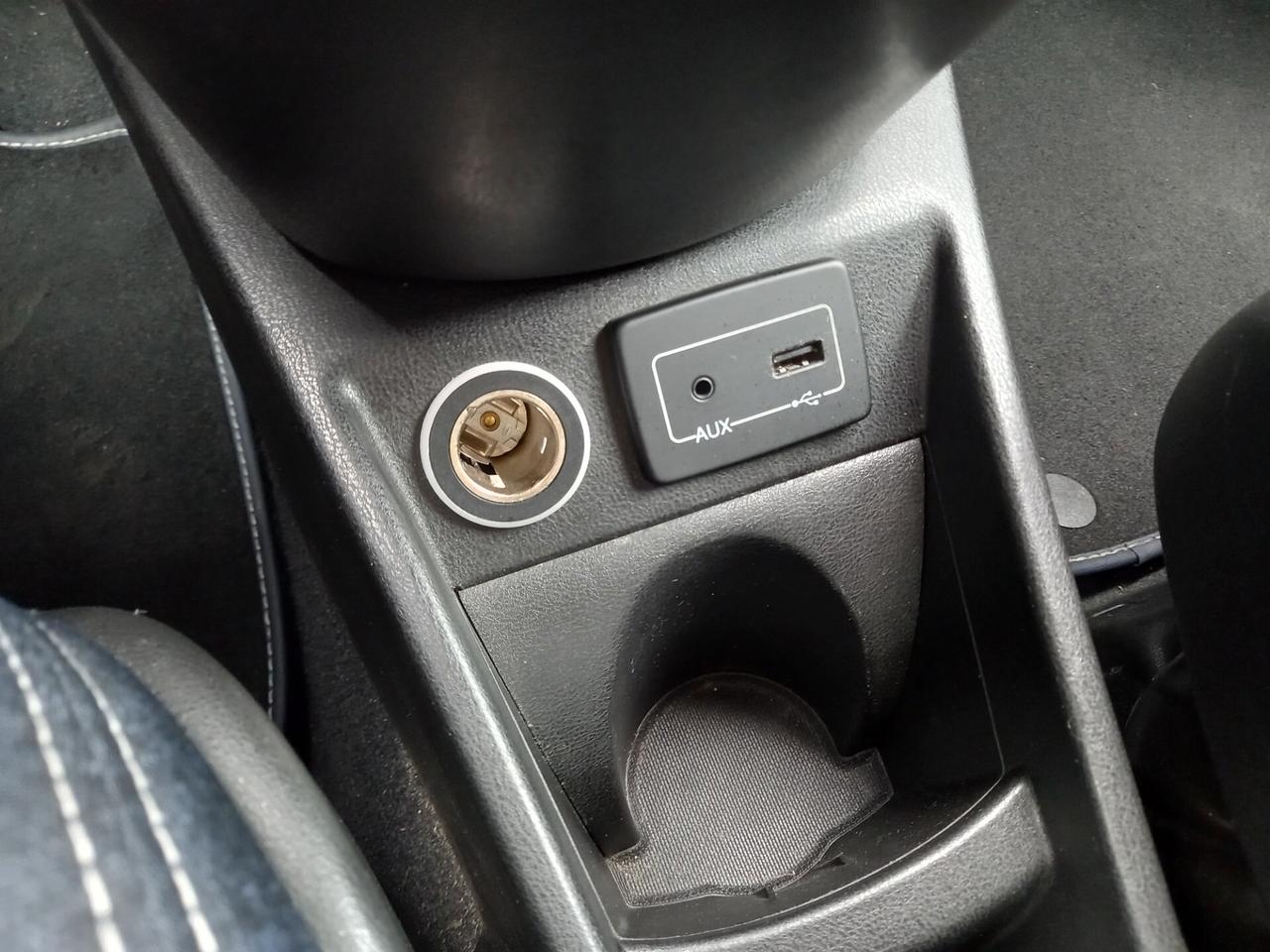 Lancia Ypsilon 1.2 69 CV MYA