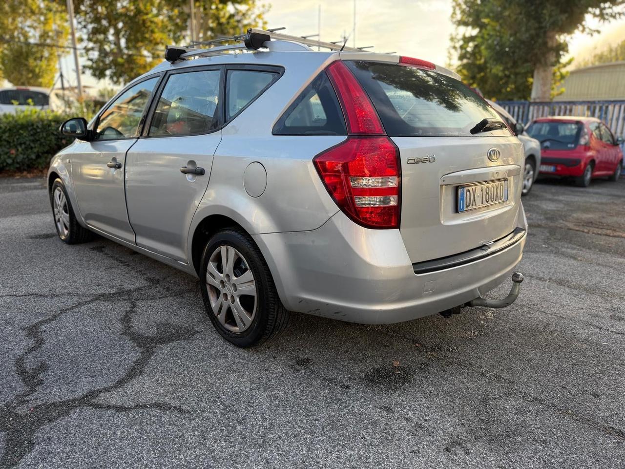 Kia Ceed 1.4GPL COM GANCIO TRAINO