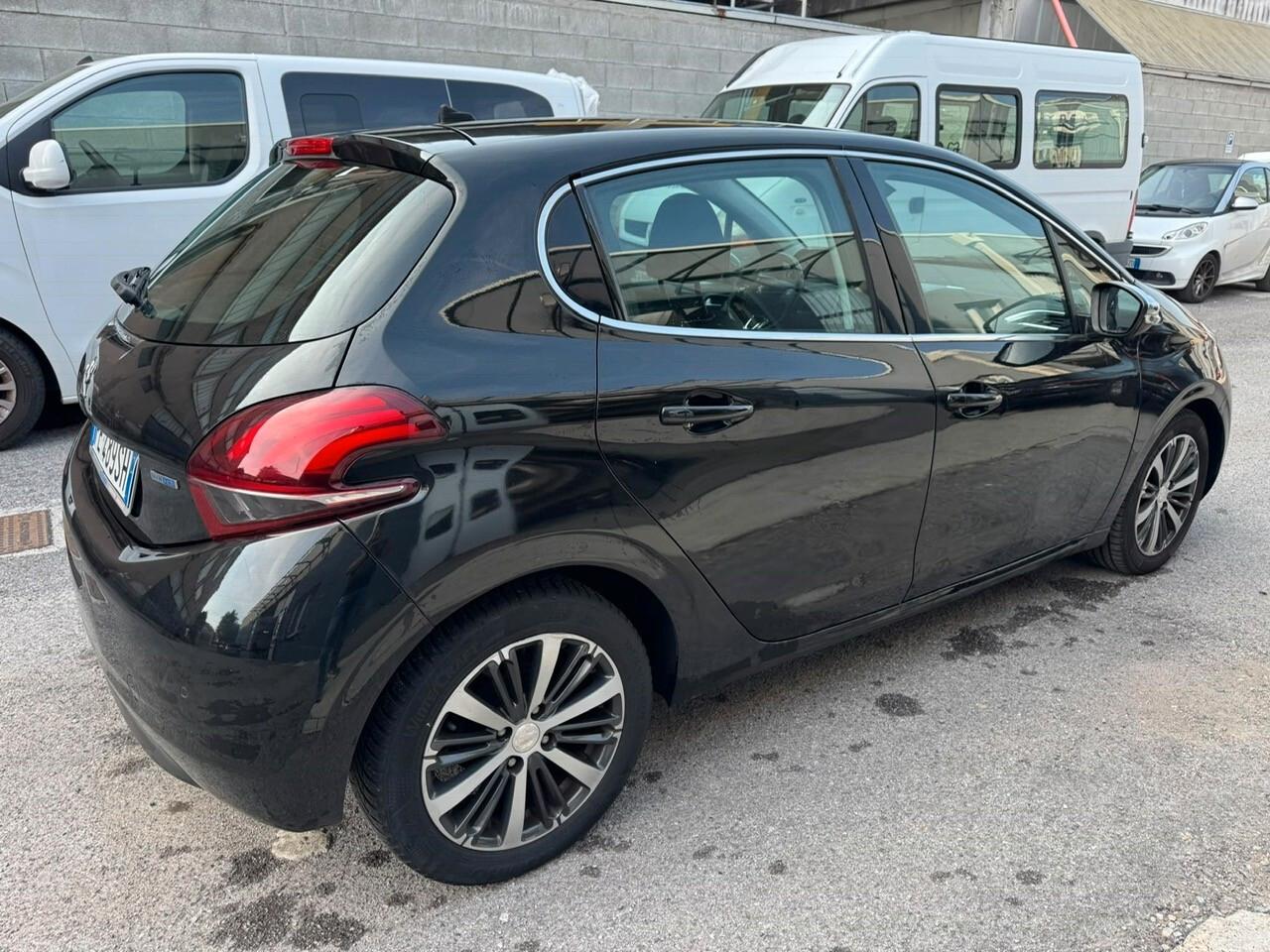 Peugeot 208 BlueHDi 75 5 porte Allure*EURO6*NEOPATENTATI