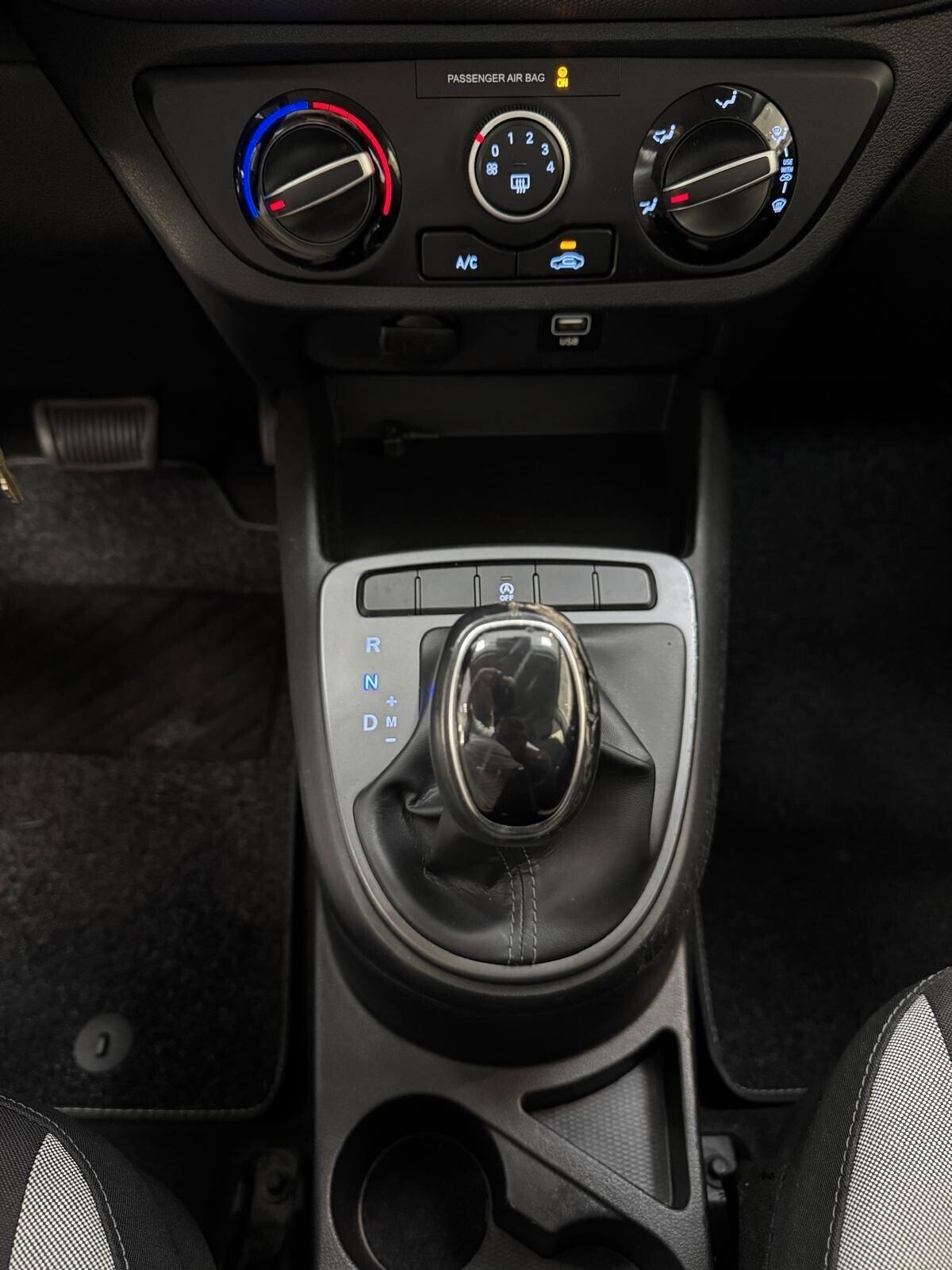 Hyundai i10 1.0 MPI Tech A/T PARI AL NUOVO FULL OPTIONAL