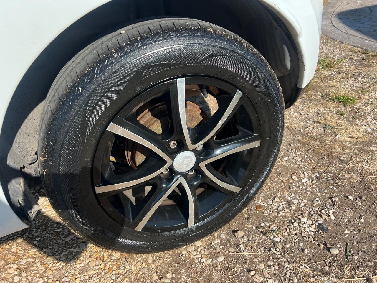 Renault Clio 1.2 75CV 5 porte Wave