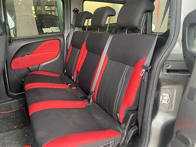Fiat Doblò 2.0 MJT 16V Easy Maxi