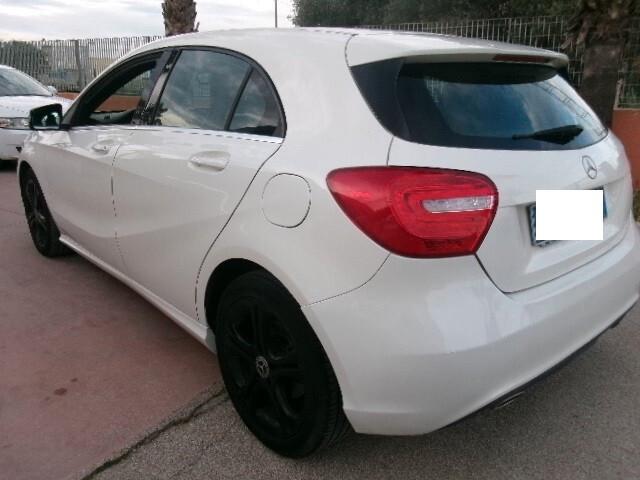 Mercedes-benz A 180 d Premium