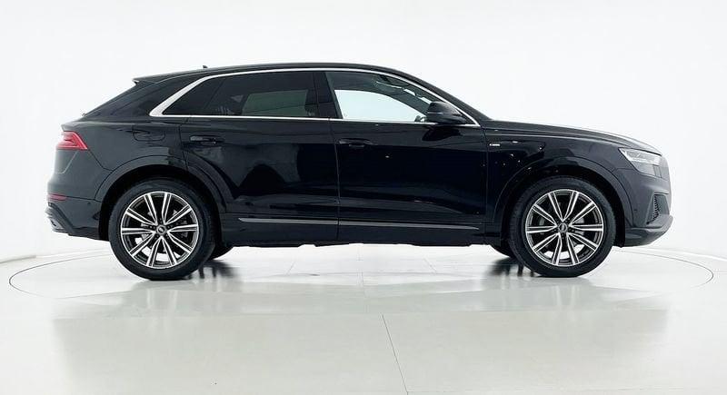 Audi Q8 Q8 45 TDI quattro tiptronic Sport