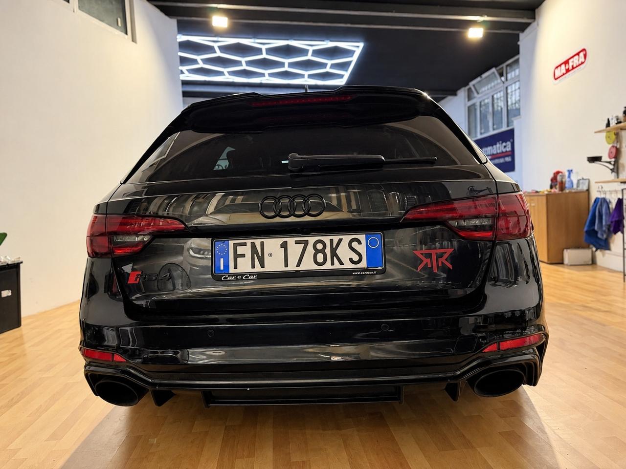 Audi A4 RS 4 Avant 2.9 TFSI quattro tiptronic