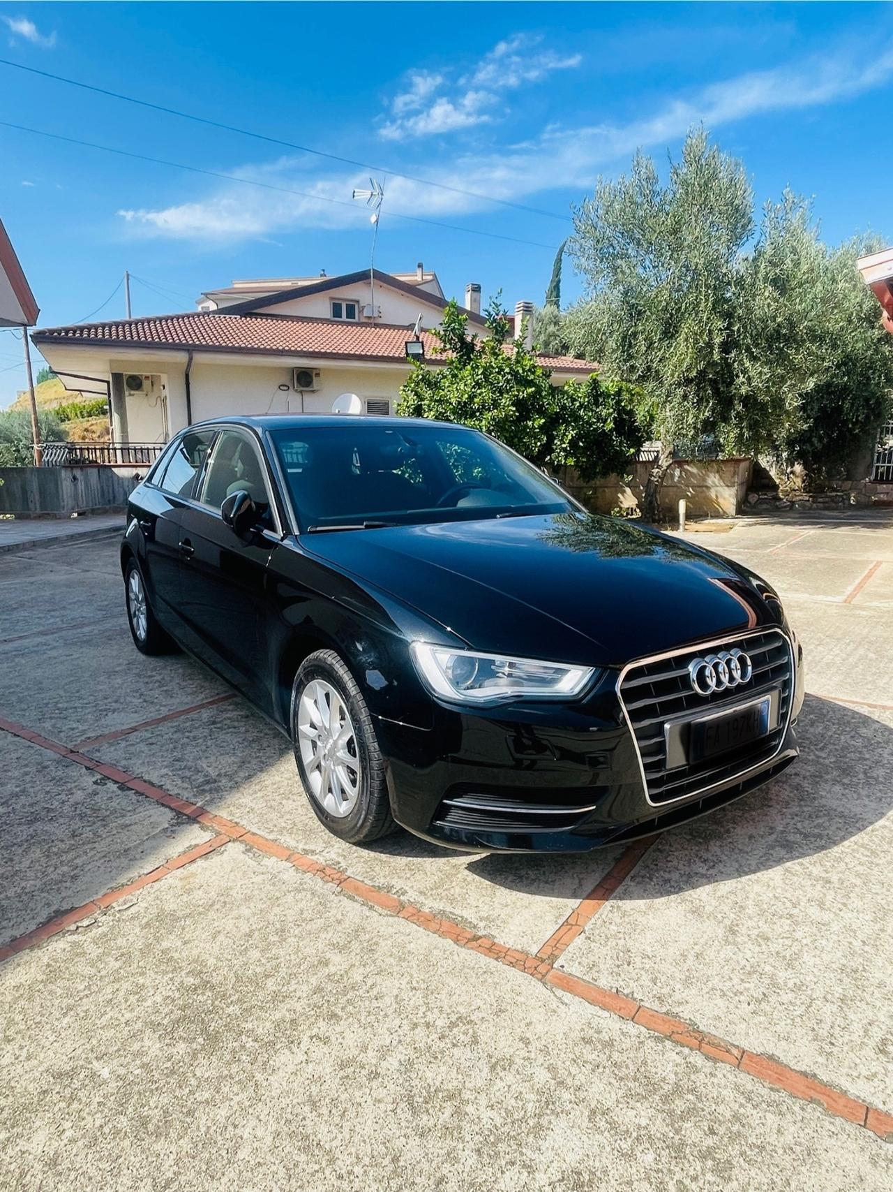 Audi A3 1.6 TDI clean diesel S tronic Ambition