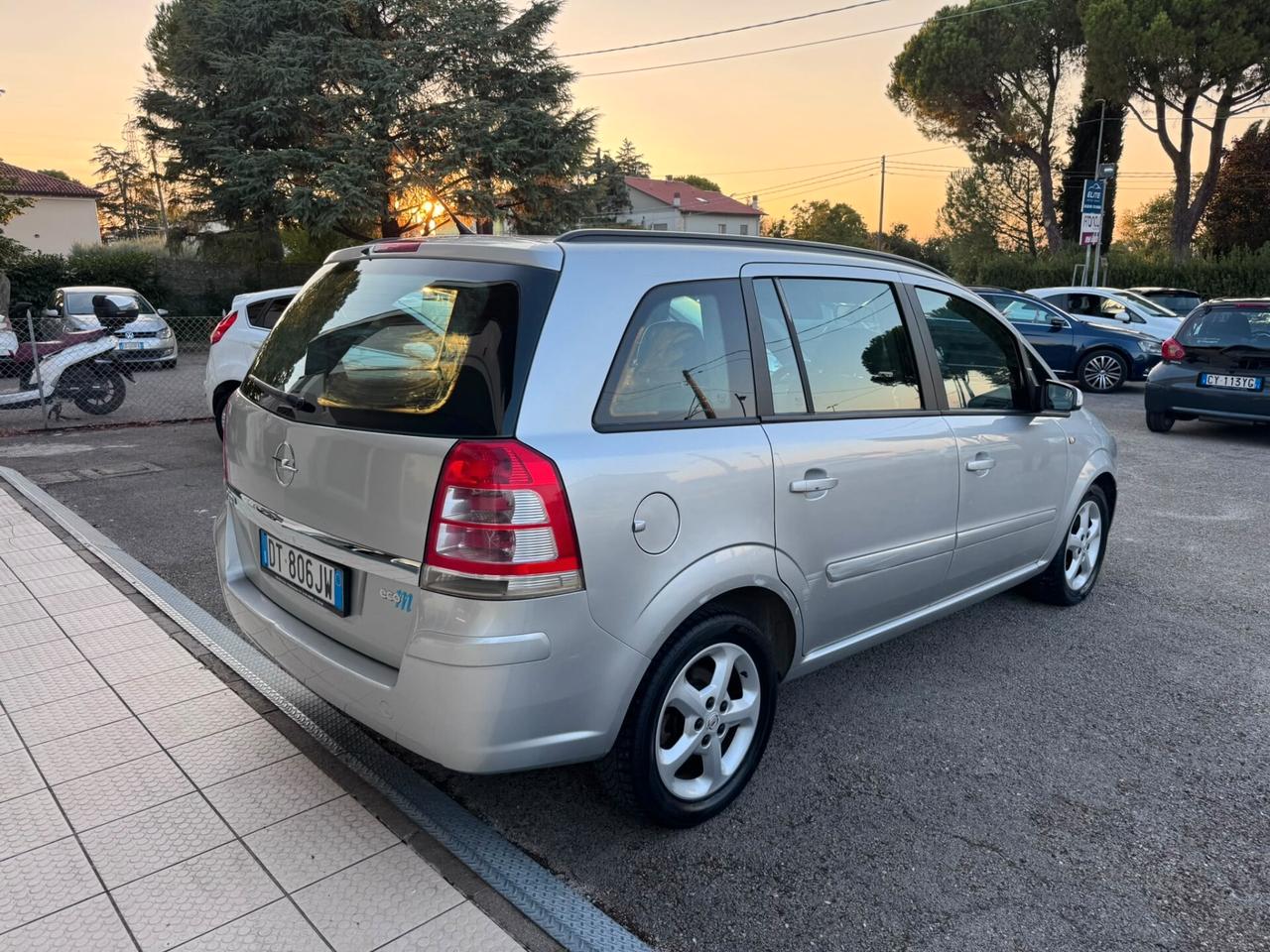 Opel Zafira 1.6 16V ecoM 94CV Cosmo