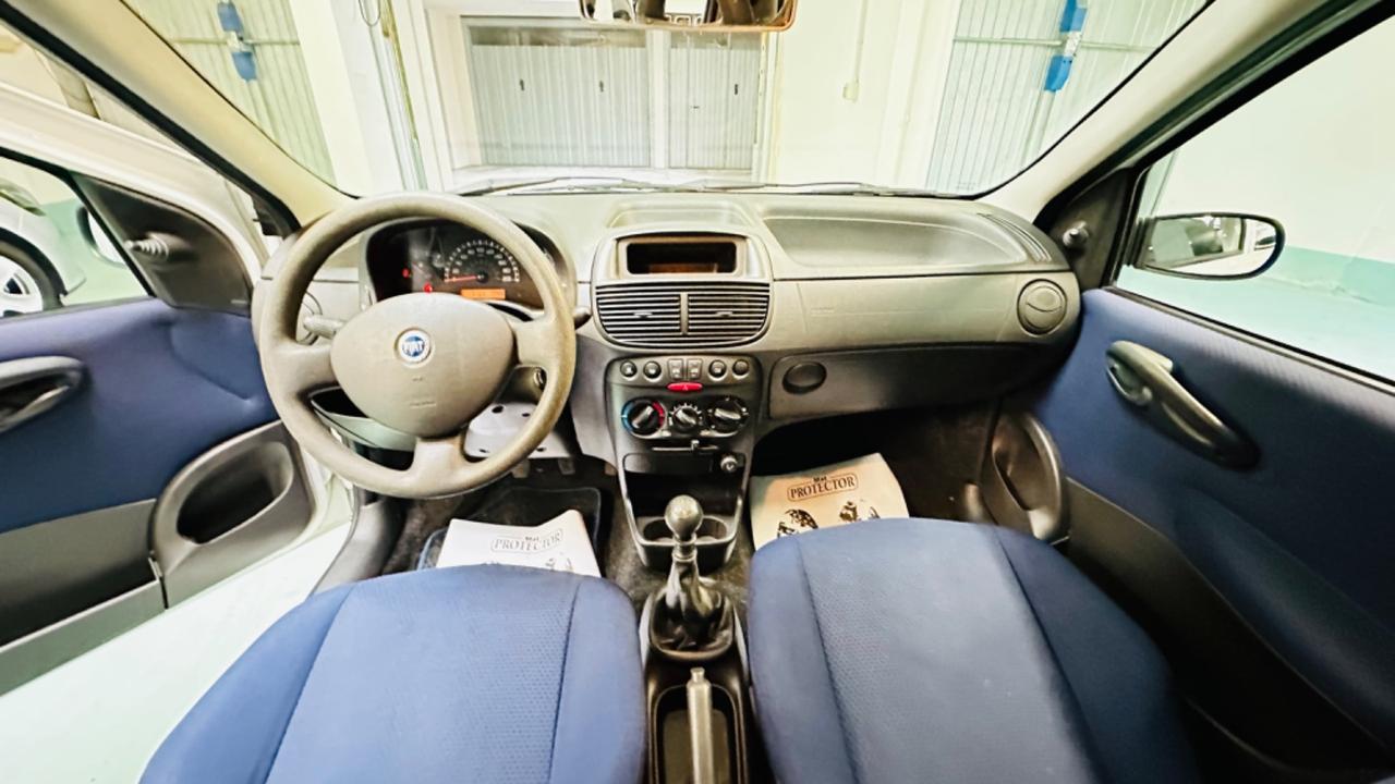 Fiat Punto 1.2 5 porte Dynamic. Ok neopatentati