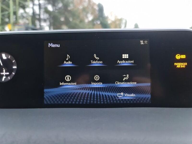 Lexus UX Hybrid Premium