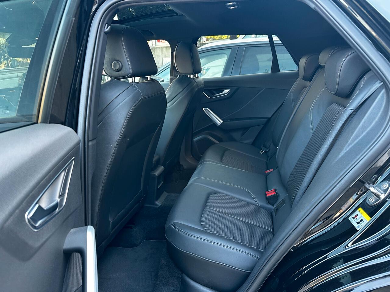 Audi Q2 35 TDI 2x S LINE_PANORAMA_FARI MATRIX_VIRTUAL_CAMERA_R18