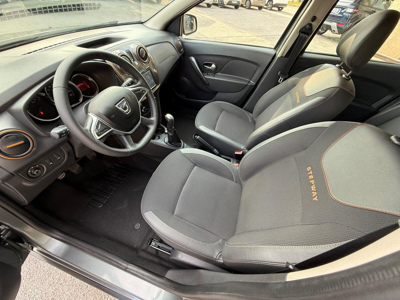 Dacia Logan MCV 1.5 dCi 8V 90CV Start&Stop Serie Speciale Brave