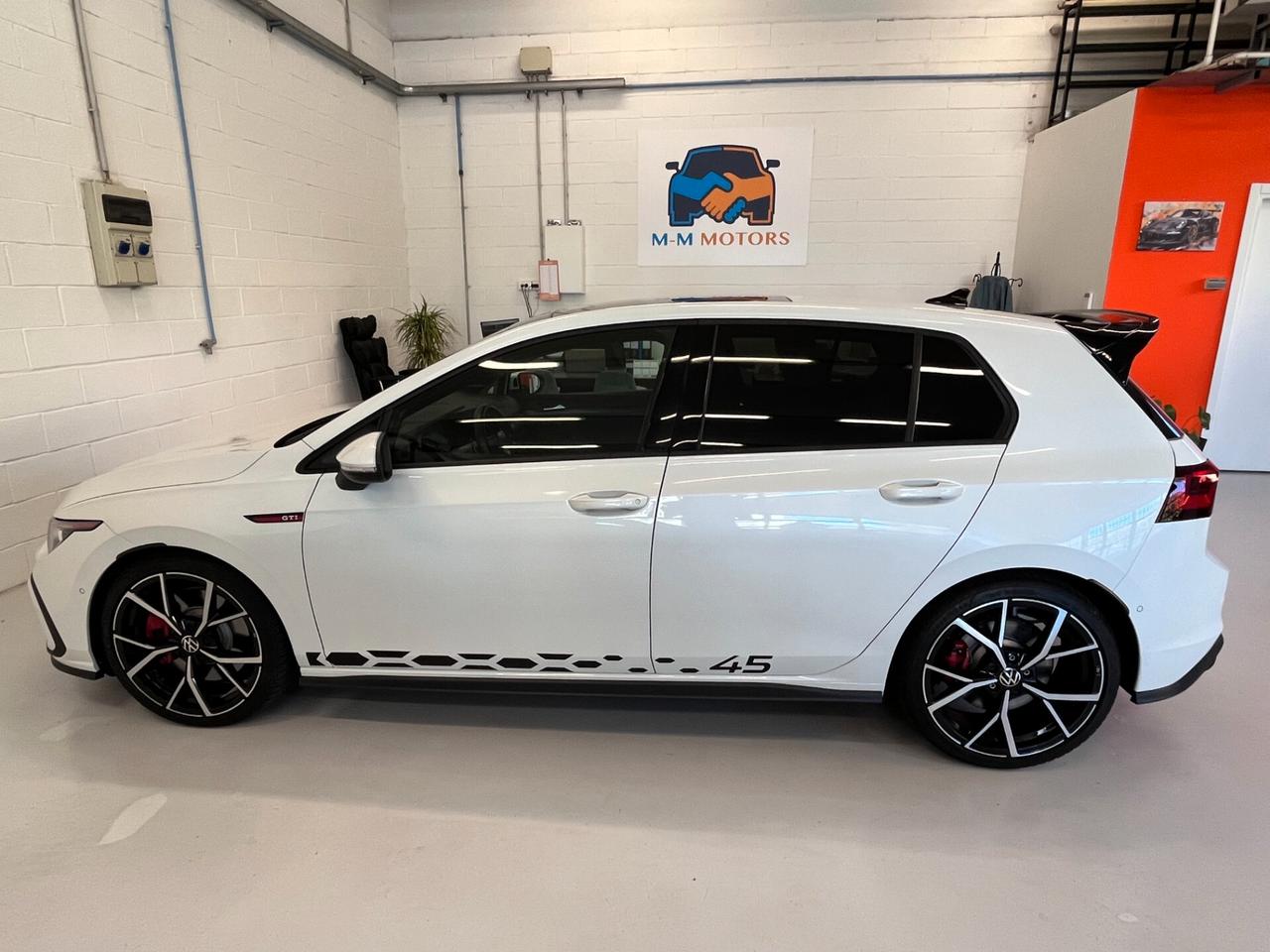 Volkswagen Golf 2.0 GTI TSI 245CV DSG