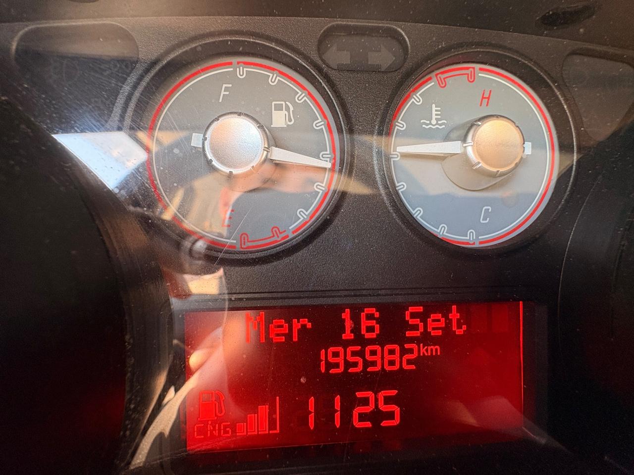 Fiat Punto 1.4 8V 5 porte Natural Power Lounge