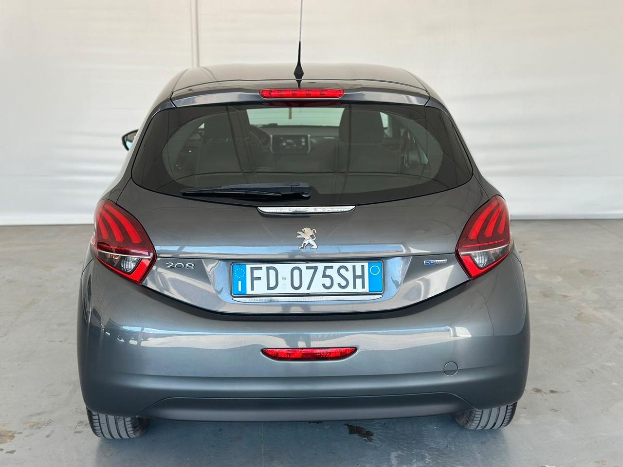 Peugeot 208 1.2 GPL 2016