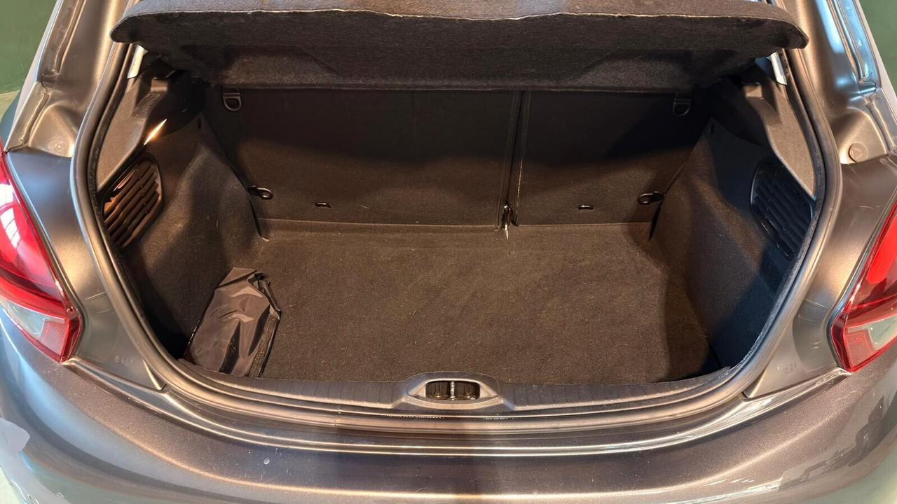 Peugeot 208 PureTech 82 5 porte Allure