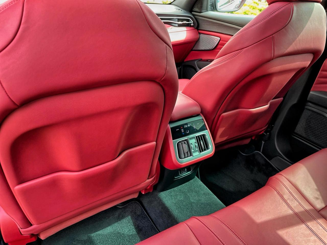 Maserati Grecale MHEV 330 CV AWD Modena IVA ESPOSTA PELLE ROSSA