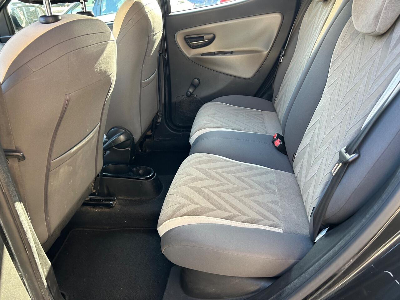 Lancia Ypsilon Benzina / Metano Ecochic Platinum Neopatentati