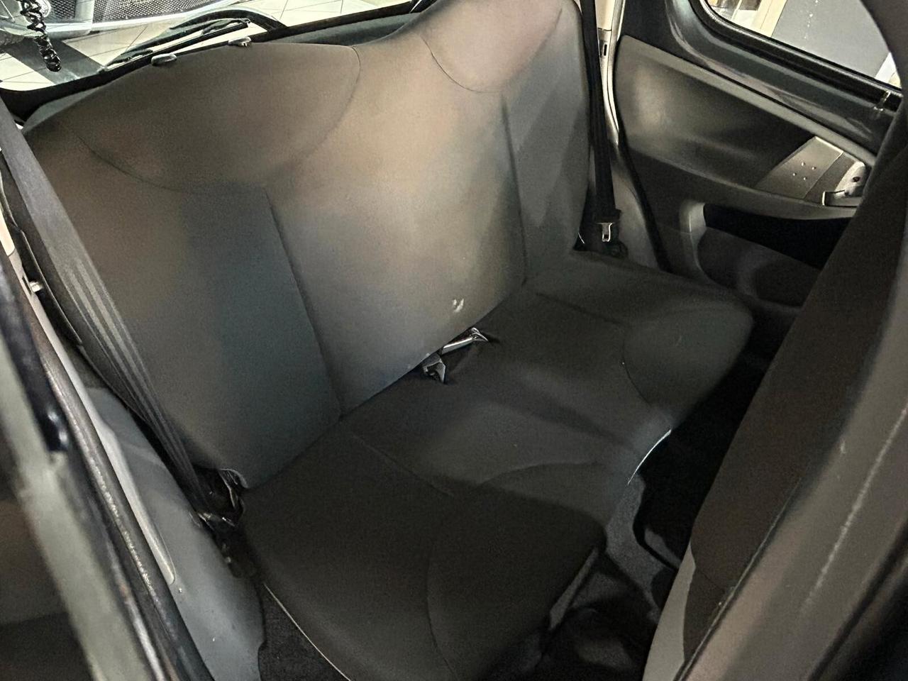 Toyota Aygo 1.0 12V VVT-i 5 porte Sol