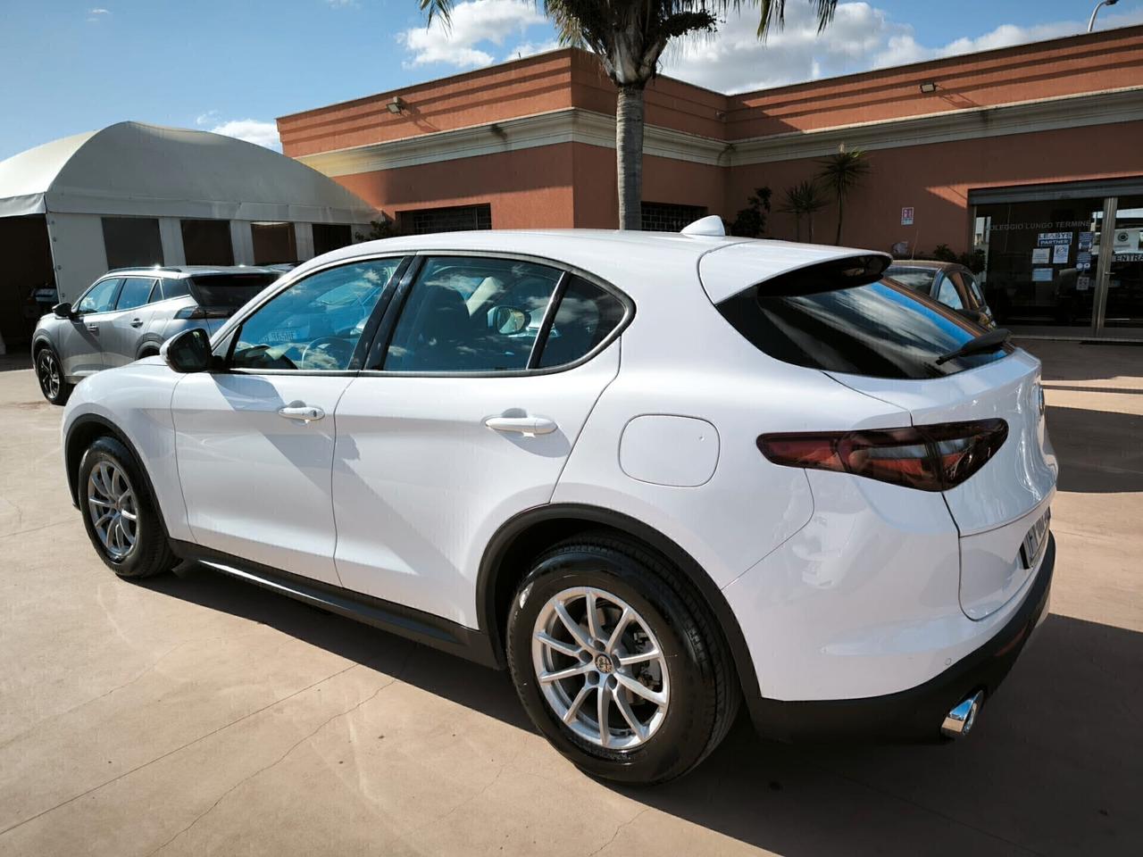 Alfa Romeo Stelvio 2.2 Turbodiesel 160 CV AT8 RWD Business