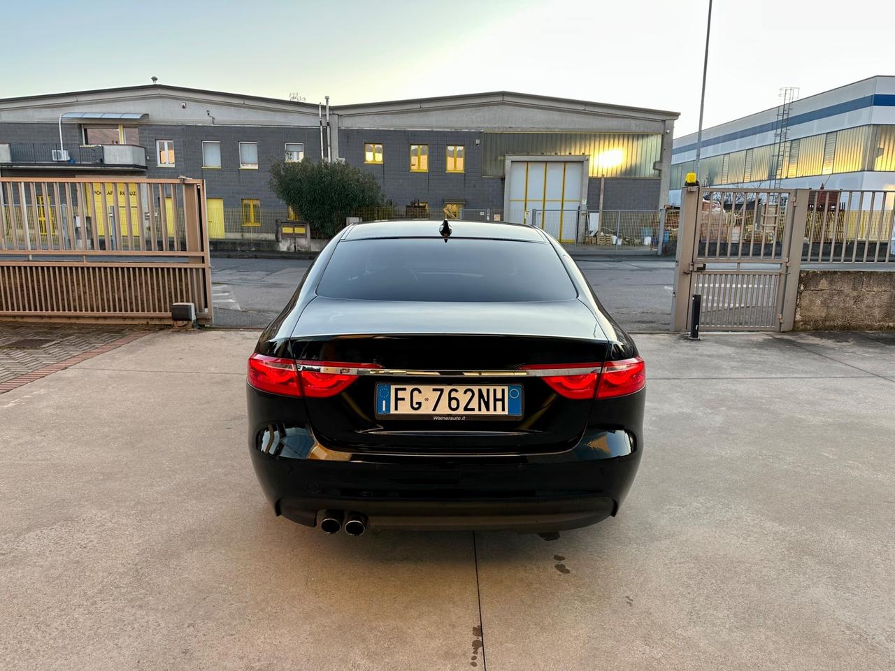 Jaguar XF 2.0 D 180 CV aut. Pure