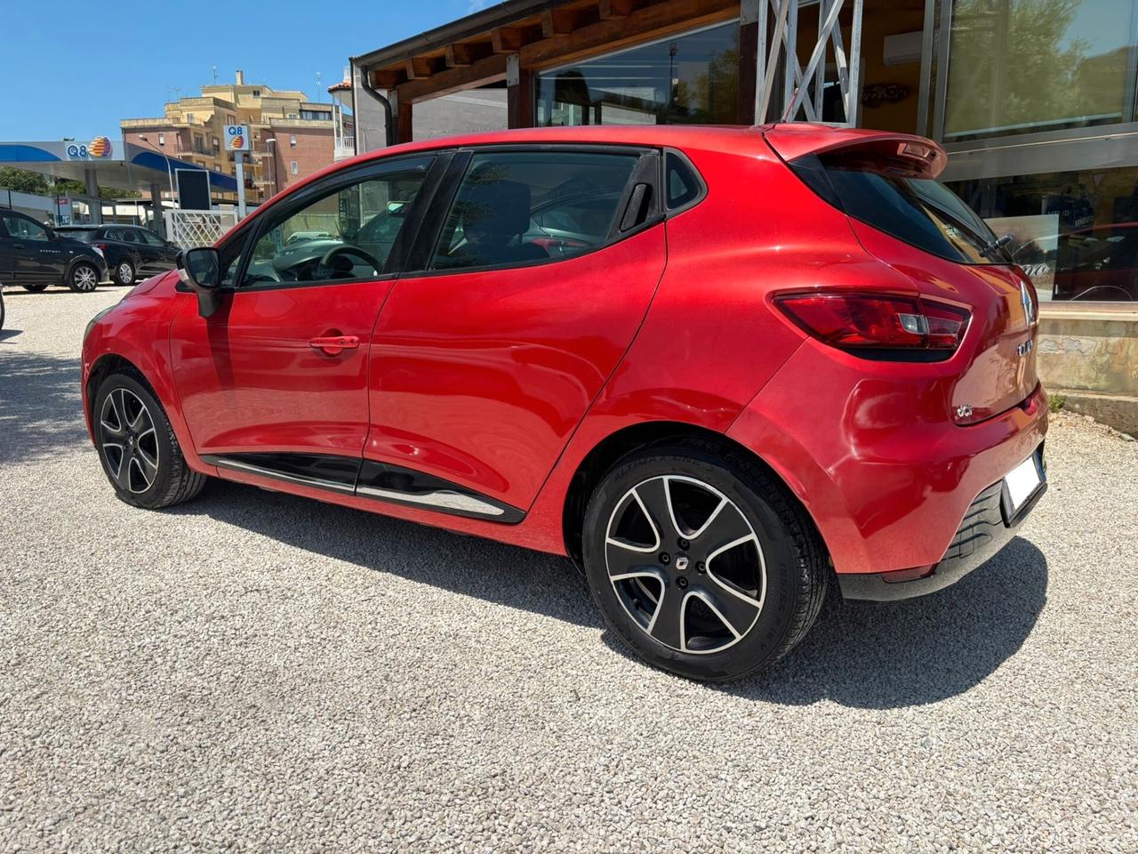 RENAULT CLIO 1.5 DCI - 2012