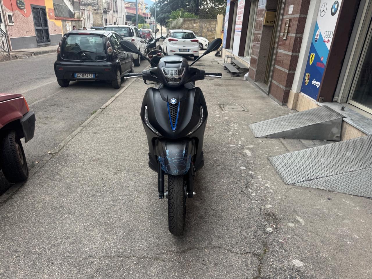 Piaggio Beverly 300 i.e. Sport