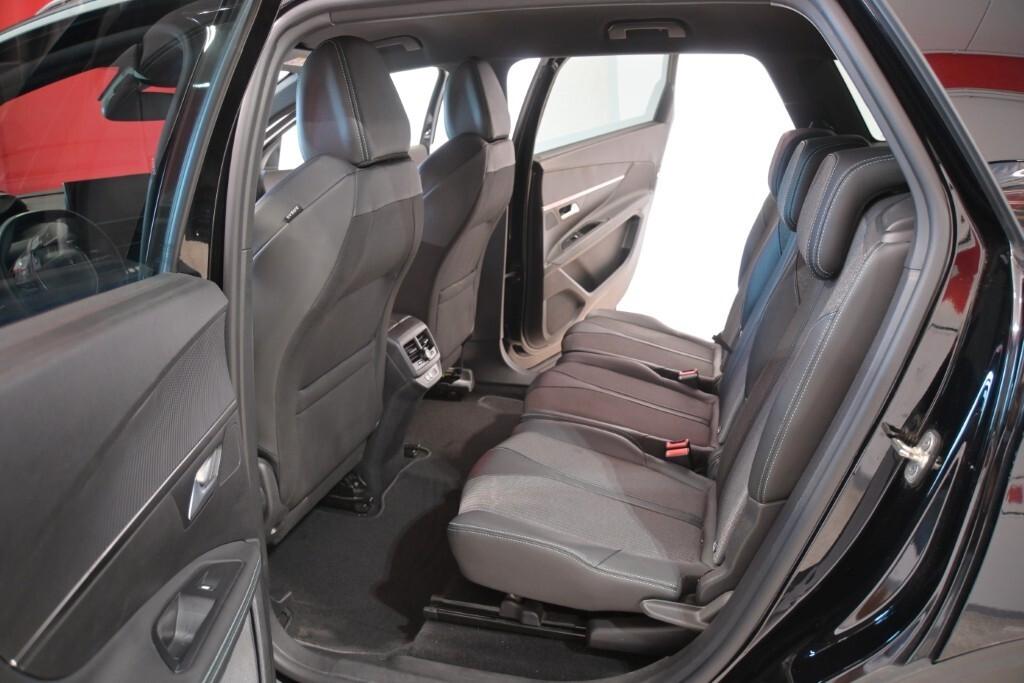 PEUGEOT 5008 1.5 BLUEHDI 131CV EAT8 SeS 7POSTI ALLURE PACK ( FARI LED - I-COCKPIT - CRUISE - NAVI - MIRROR - SENSORI POST. - TELECAMERA POST. - CERCHI 18 )