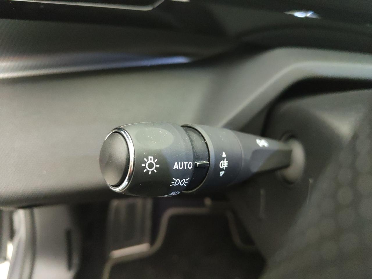 PEUGEOT 308 III 2021 SW 1.2 HYBRID 145CV GT E-DCS6